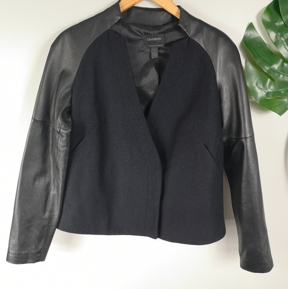 Danier leather wool and leather coat - Picture 1 of 16